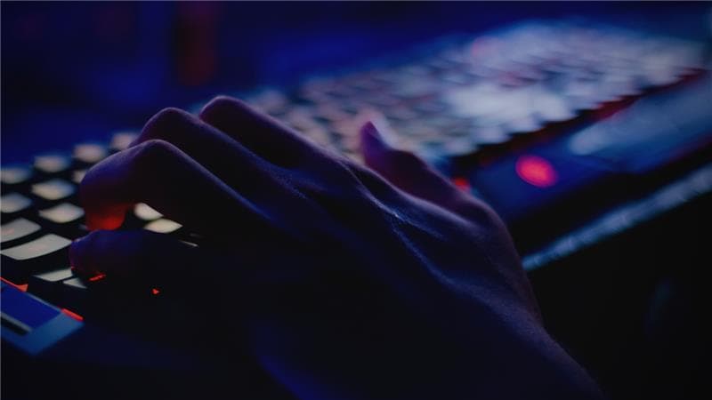 Robotic Solutions for Smart Retail Automation