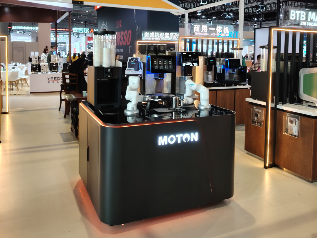 Moton Partners with BTB Coffee at HOTELEX 2026, with the B-Series Latte Art Master Stealing the Spotlight.